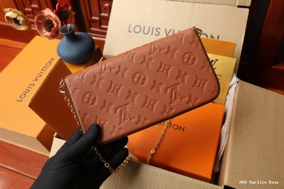 Aaa replica bags POCHETTE VUITTON LOUIS FÉLICIE 0723
